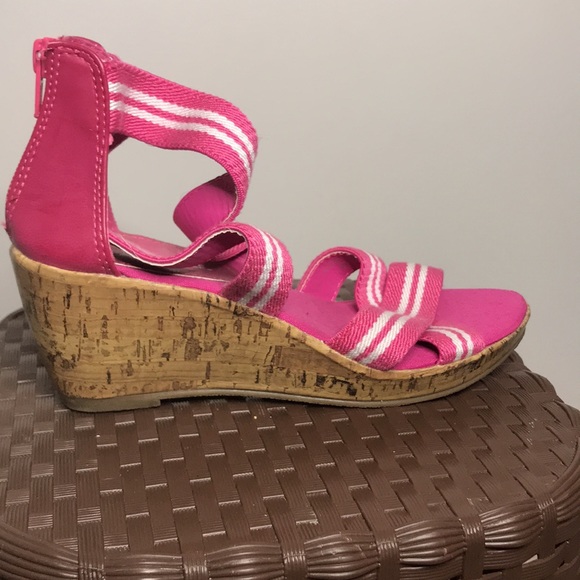 Shoes - Picture 2 of 4